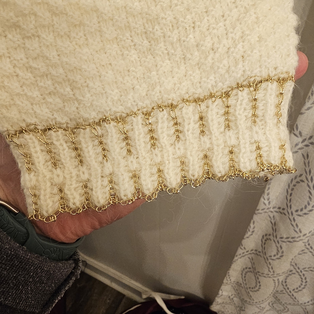 POL (L) Cream Button-Up Cardigan - Picture 3 of 8